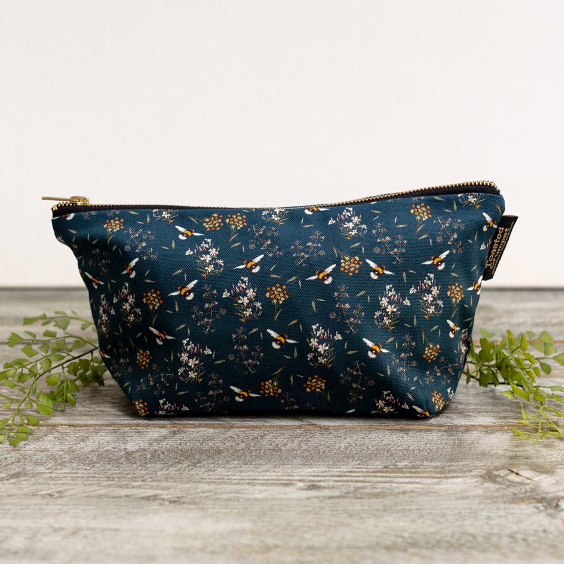 Toasted Crumpet - Bee & Honeysuckle Noir Wash Bag