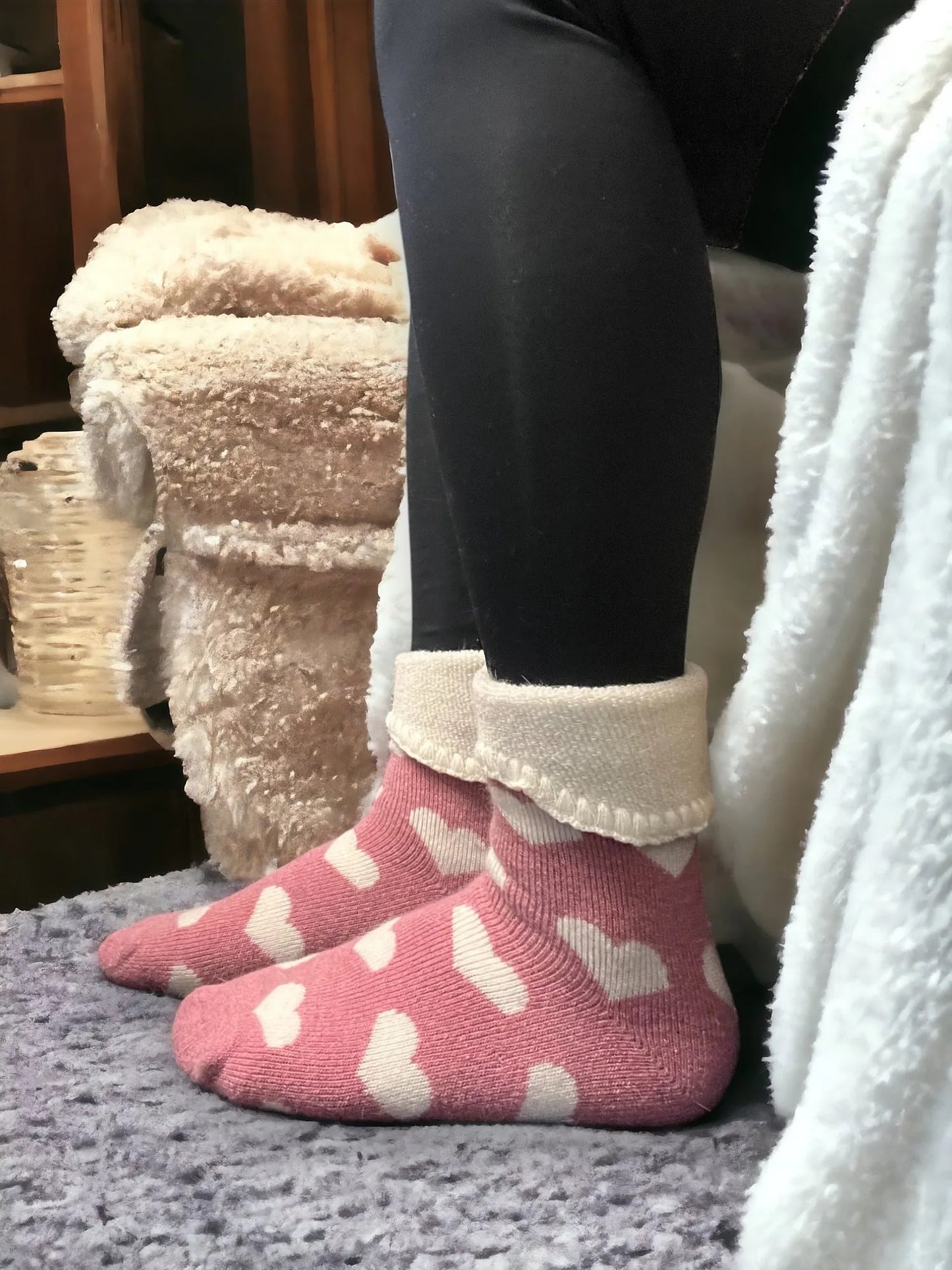 Jess & Lou - Pink Heart Cosy Cuff Socks