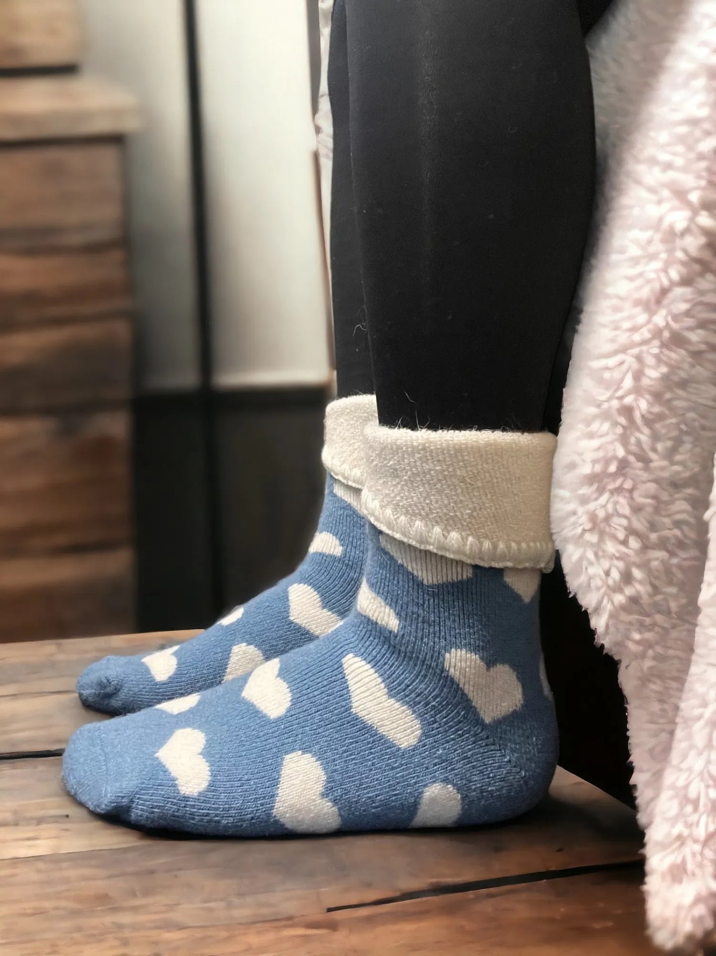 Jess & Lou - Cornflower Blue Love Heart Cosy Cuff Socks