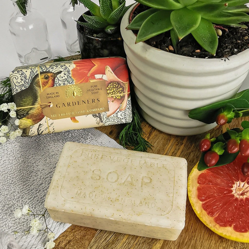 The English Soap Company - Gardeners Exfoliating Soap Bar