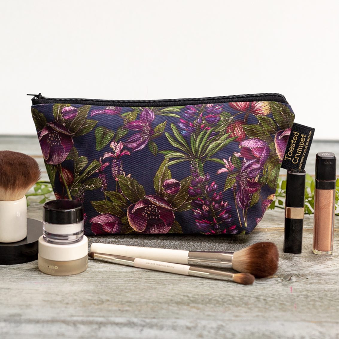 Toasted Crumpet - The Mulberry Collection Noir Makeup Bag